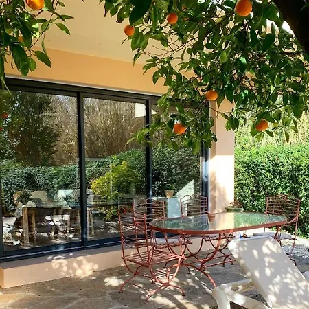 Les Sarments Apartment Le Lavandou